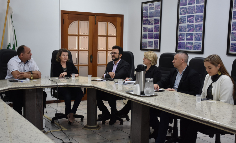 O diretor-presidente da Fomento Paraná, Heraldo Neves, e o diretor de Mercado, Renato Maçaneiro, também foram recebidos pelo prefeito de Quatro Pontes, João Inácio Laufer, e pelo vice, Tiago Hansel, nesta quinta, 11/7. Foto: Fomento Paraná