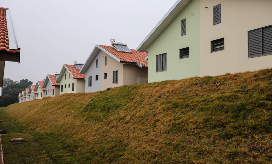 Entrega de moradias para 100 famílias de Marechal Cândido Rondon, no Oeste do Paraná, nesta segunda-feira (15). Marechal Cândido Rondon, 15/07/2019 -  Foto: Geraldo Bubniak/ANPr