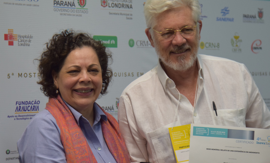 A 5ª Mostra Paranaense de Pesquisas em Saúde foi encerrada sexta-feira (12) com a cerimônia do 4º Prêmio Inova Saúde Paraná, que reuniu 500 pessoas na Universidade Filadélfia (UniFil), de Londrina, instituição que sediou o evento. Foram anunciados e premiados os 36 melhores trabalhos apresentados durante a Mostra e 14 vencedores são de servidores da Secretaria da Saúde do Paraná. Foto: Divulgação/SESA