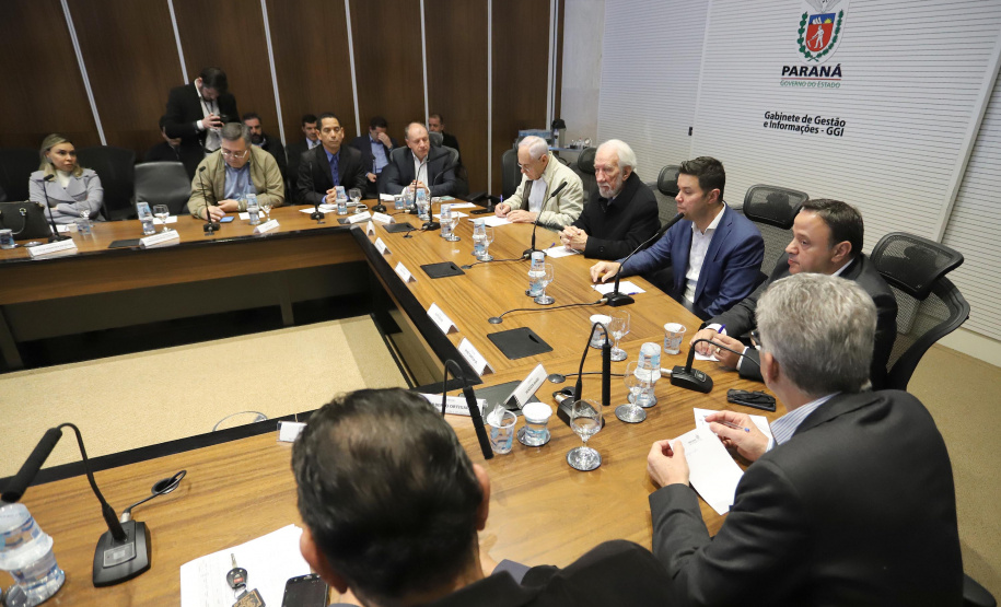 O governador em exercício Darci Piana reunido com o secretariado de Governo.Curitiba, 16-07-19.Foto: Arnaldo Alves / ANPr.