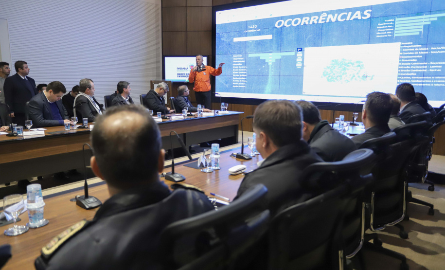 O governador em exercício Darci Piana reunido com o secretariado de Governo. Na foto, o coordenador da Defesa Civil do Paraná, Cel. QOBM Ricardo Silva.Curitiba, 16-07-19.Foto: Arnaldo Alves / ANPr.
