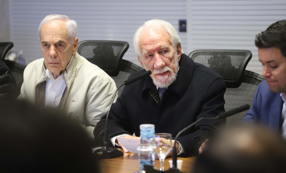 O governador em exercício Darci Piana reunido com o secretariado de Governo.Curitiba, 16-07-19.Foto: Arnaldo Alves / ANPr.