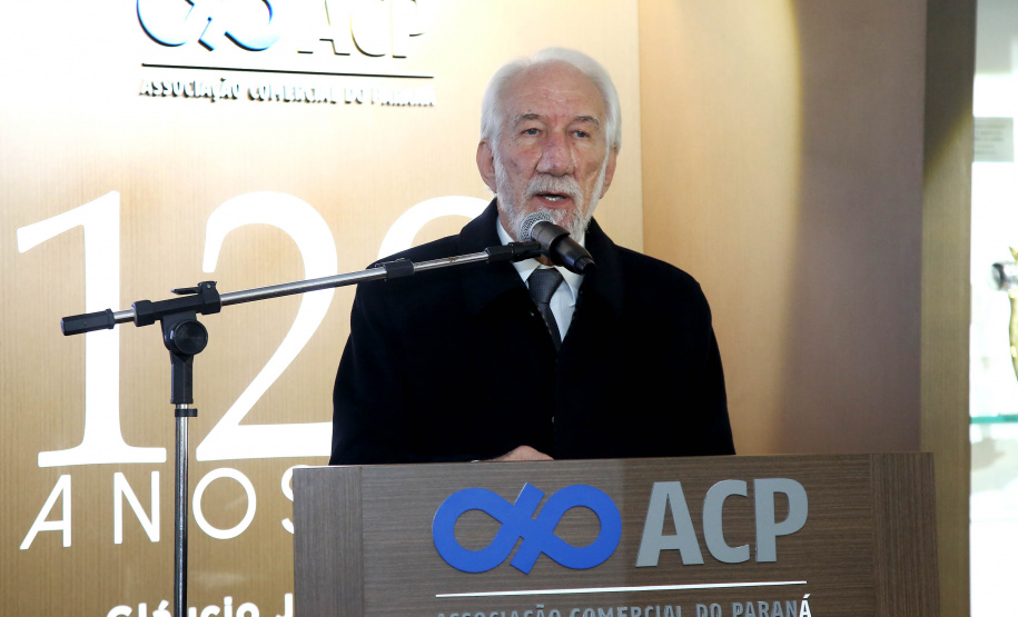 O volume de empregos e negócios gerados no comércio demonstram a importância econômica e a responsabilidade social do setor no Paraná e no Brasil, afirmou o governador em exercício Darci Piana, nesta terça-feira (16), na cerimônia que celebrou o Dia do Comerciante. O evento foi promovido em Curitiba pela Associação Comercial do Paraná (ACP). Foto: Jaelson Lucas/ANPr