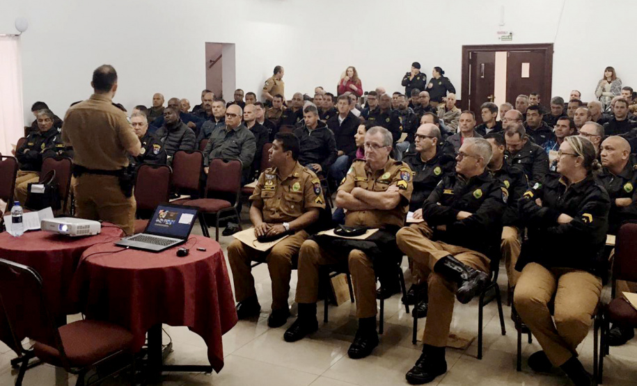 PMs participam de curso de formação do Escola Segura. Foto: Divulgação/PMPR