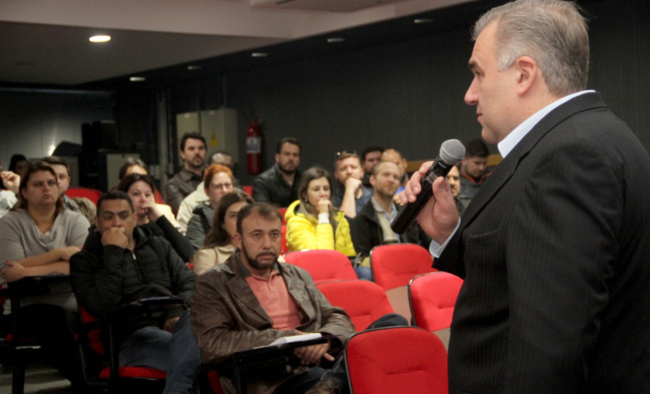 A Secretaria da Justiça, Família e Trabalho do Governo do Paraná (Sejuf), por meio do Departamento de Atendimento Socioeducativo (Dease), lançou nesta terça-feira (16), com a presença do secretário da Sejuf, Ney Leprevost, o Programa de Formação Anual dos Servidores da Socioeducação, no Palácio das Araucárias, em Curitiba.Foto: Divulgação/SEJUF