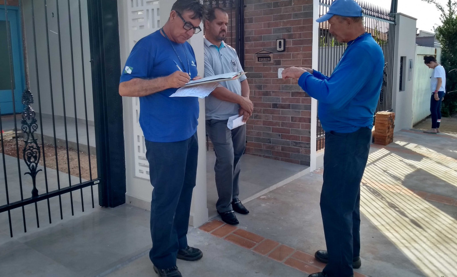 A Sanepar faz um alerta à população de Toledo, no Oeste do Estado, sobre a importância do bom uso do sistema de esgotamento sanitário. Uma das maiores dúvidas dos moradores é com relação à instalação e manutenção das caixas de gordura dentro dos imóveis. Nos serviços de manutenção feitos pela Sanepar, a empresa constata que a gordura é a principal causa de entupimento da rede coletora de esgoto. Foto: Sanepar