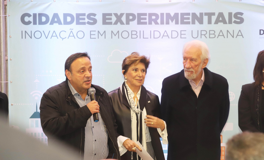 Agregar soluções inteligentes para melhorar a mobilidade urbana nos municípios paranaenses