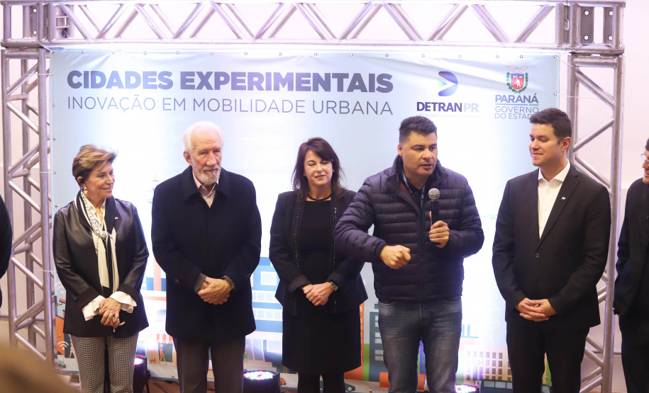 Agregar soluções inteligentes para melhorar a mobilidade urbana nos municípios paranaenses