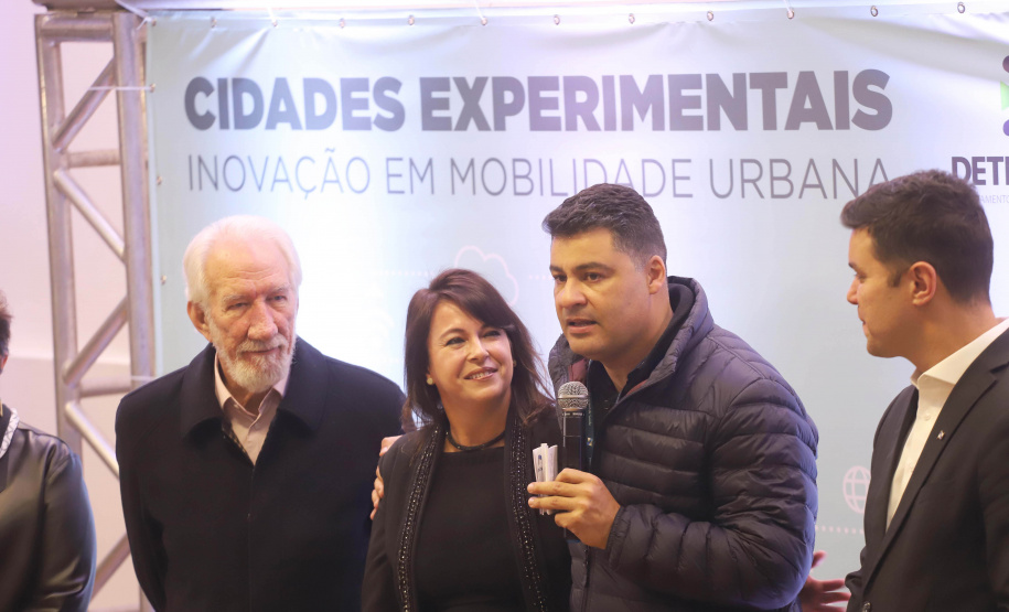 Agregar soluções inteligentes para melhorar a mobilidade urbana nos municípios paranaenses
