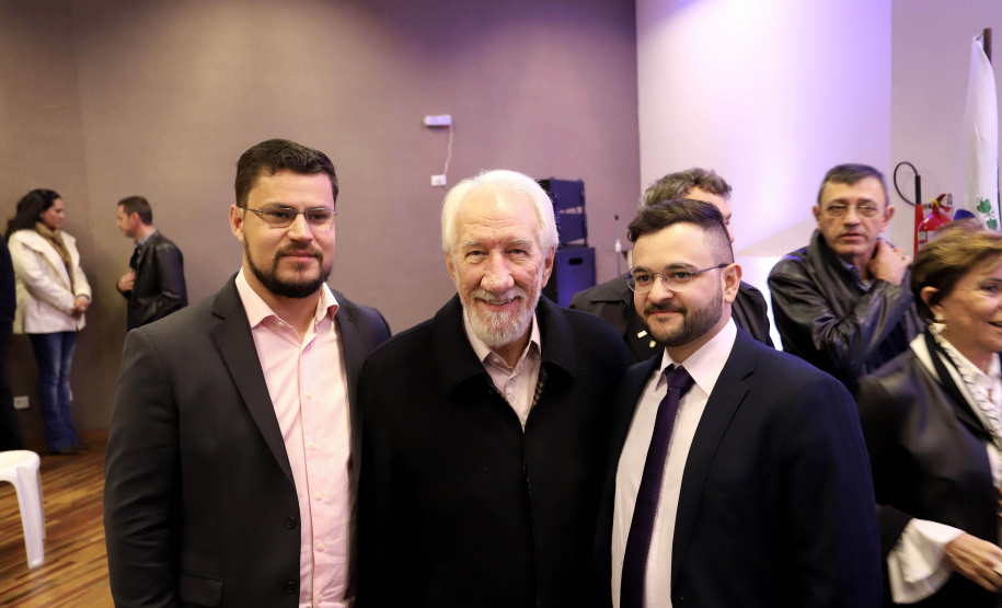 Agregar soluções inteligentes para melhorar a mobilidade urbana nos municípios paranaenses