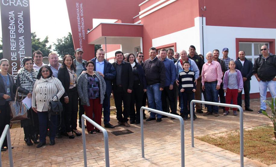 O secretário da Justiça, Família e Trabalho (Sejuf), Ney Leprevost, entregou o Centro de Referência da Assistência Social (Cras) de Ariranha do Ivaí, no norte central do estado.Foto: Divulgação/SEJUF