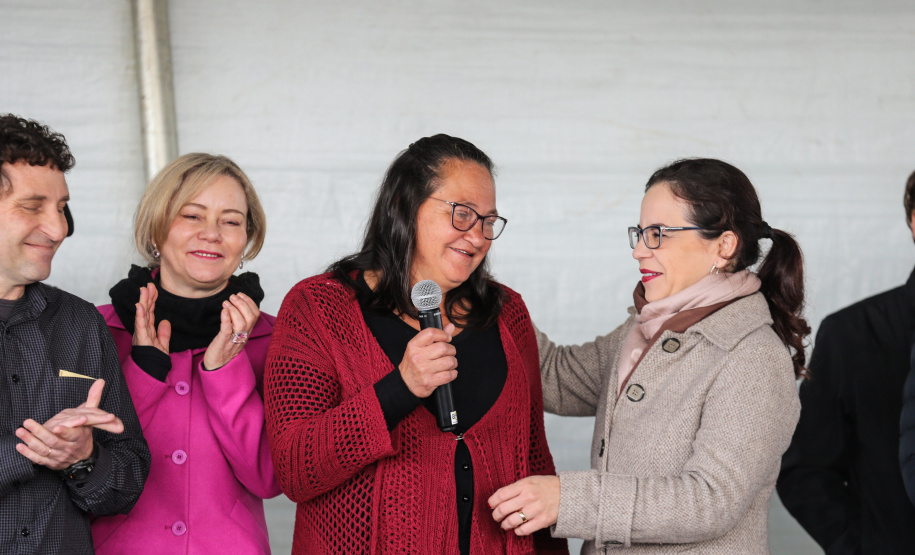 O governador em exercício do Paraná Darci Piana inaugura nesta sexta-feira (19), o Centro Municipal de Atendimento Educacional Especializado (Cmaee) Gustavo Maier, no bairro Guarituba, em Piraquara, Região Metropolitana de Curitiba.  Na foto Rosicler Maier, mãe do homenageado. Curitiba, 19/07/2019 -  Foto: Geraldo Bubniak/ANPr
