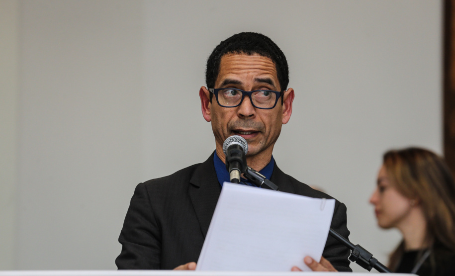 O governador Carlos Massa Ratinho Júnior dá posse a mais de 90 peritos oficiais, no Palácio Iguaçu. Os profissionais integrarão o efetivo da Polícia Científica do Paraná e, após formação, serão distribuídos no Estado, conforme a necessidade. Secretario da Segurança Publica do Paraná,   Romulo Marinho Soares. Curitiba, 22/07/2019 -Foto: Geraldo Bubniak/ANPr