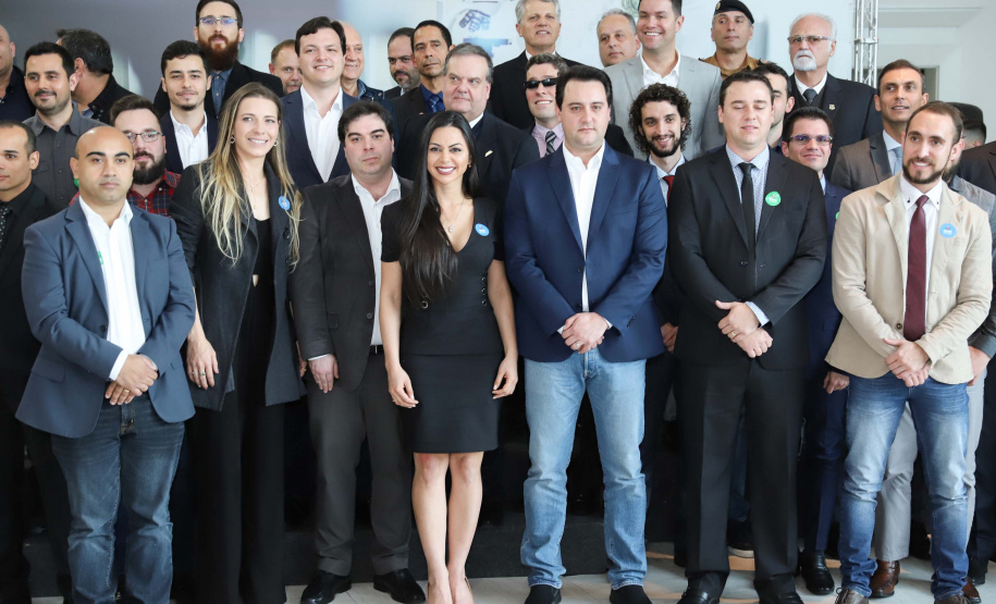 O governador Carlos Massa Ratinho Júnior dá posse a mais de 90 peritos oficiais, no Palácio Iguaçu. Os profissionais integrarão o efetivo da Polícia Científica do Paraná e, após formação, serão distribuídos no Estado, conforme a necessidade. Curitiba, 22/07/2019 -Foto: Rodrigo Felix Leal/ANPr