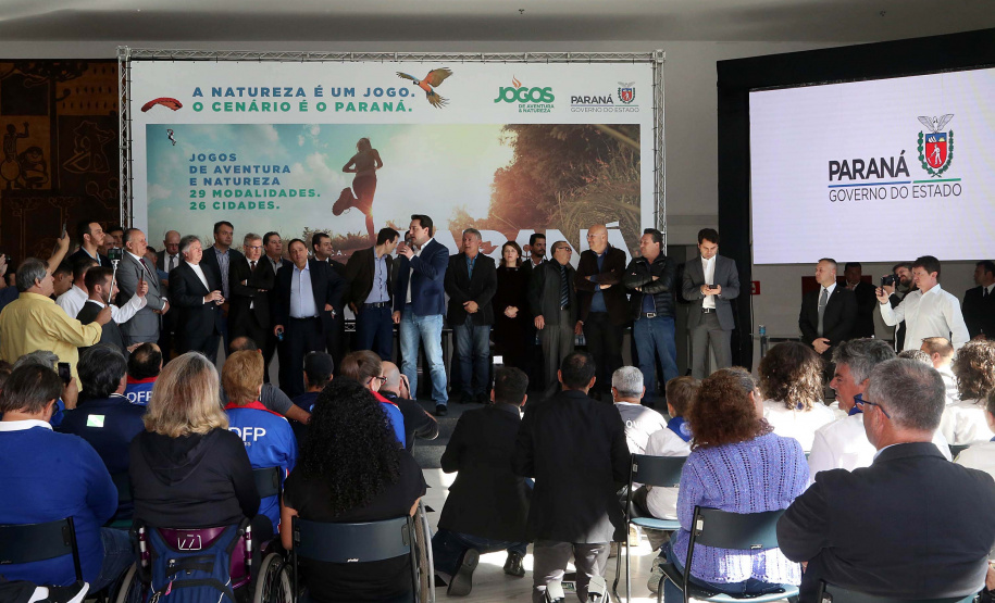 O Paraná terá neste ano uma série de competições que ajudarão a estimular práticas esportivas, além de evidenciar as belezas do Estado, atrair turistas e movimentar a economia de diversas regiões. São os Jogos de Aventura e Natureza, uma iniciativa pioneira no Brasil em formato e abrangência que foi lançada nesta terça-feira (23) pelo governador Carlos Massa Ratinho Junior. Foto:Gilson Abreu/ANPr
