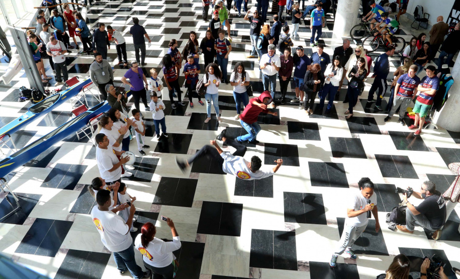 O Paraná terá neste ano uma série de competições que ajudarão a estimular práticas esportivas, além de evidenciar as belezas do Estado, atrair turistas e movimentar a economia de diversas regiões. São os Jogos de Aventura e Natureza, uma iniciativa pioneira no Brasil em formato e abrangência que foi lançada nesta terça-feira (23) pelo governador Carlos Massa Ratinho Junior. Foto:Gilson Abreu/ANPr