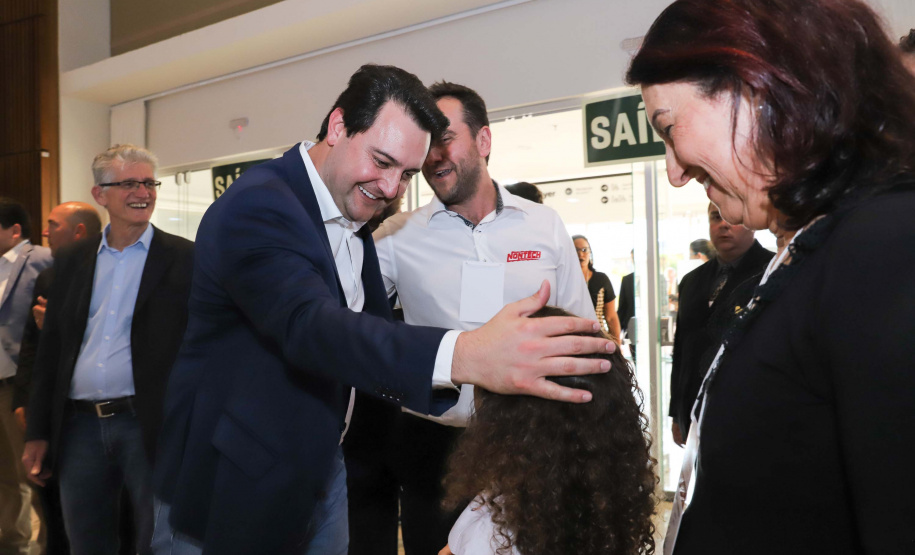 O governador Carlos Massa Ratinho Junior afirmou nesta terça-feira (23), durante a abertura da AveSui Eurotier South America 2019, em Medianeira, que o Estado prepara as bases logísticas para facilitar ainda mais o desenvolvimento do cooperativismo no Paraná, que já é referência para o agronegócio brasileiro