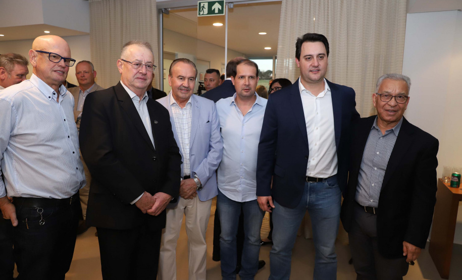 O governador Carlos Massa Ratinho Junior afirmou nesta terça-feira (23), durante a abertura da AveSui Eurotier South America 2019, em Medianeira, que o Estado prepara as bases logísticas para facilitar ainda mais o desenvolvimento do cooperativismo no Paraná, que já é referência para o agronegócio brasileiro