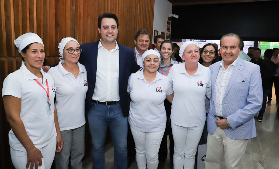 O governador Carlos Massa Ratinho Junior afirmou nesta terça-feira (23), durante a abertura da AveSui Eurotier South America 2019, em Medianeira, que o Estado prepara as bases logísticas para facilitar ainda mais o desenvolvimento do cooperativismo no Paraná, que já é referência para o agronegócio brasileiro