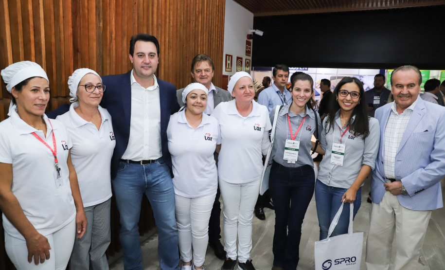 O governador Carlos Massa Ratinho Junior afirmou nesta terça-feira (23), durante a abertura da AveSui Eurotier South America 2019, em Medianeira, que o Estado prepara as bases logísticas para facilitar ainda mais o desenvolvimento do cooperativismo no Paraná, que já é referência para o agronegócio brasileiro