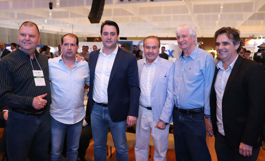 O governador Carlos Massa Ratinho Junior afirmou nesta terça-feira (23), durante a abertura da AveSui Eurotier South America 2019, em Medianeira, que o Estado prepara as bases logísticas para facilitar ainda mais o desenvolvimento do cooperativismo no Paraná, que já é referência para o agronegócio brasileiro