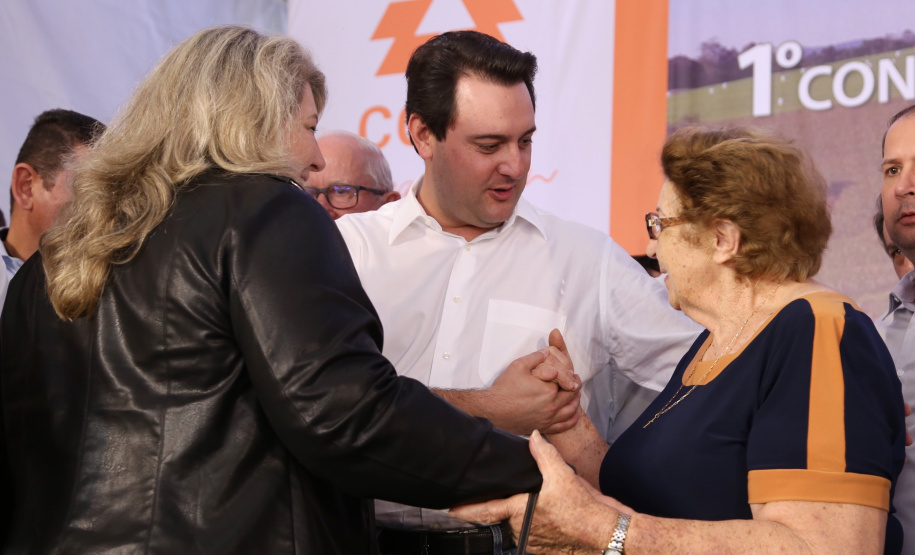 A primeira usina do Brasil de produção de biogás a partir do tratamento dos dejetos de suínos começou a funcionar no Paraná nesta quarta-feira (24), em Entre Rios do Oeste, na Região Oeste do Estado. O governador Carlos Massa Ratinho Junior inaugurou a unidade geradora cuja capacidade total é de 480 KW, transformando por dia 215 toneladas de um agente poluidor em energia limpa. Foto: José fernando Ogura/ANPr