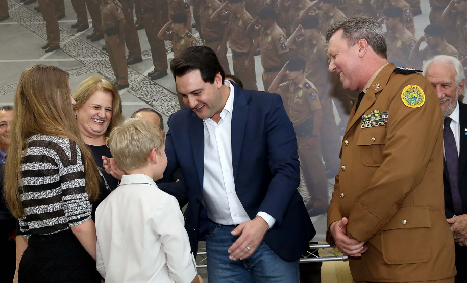 O governador Carlos Massa Ratinho Junior assina promoções e progressões das Forças de Segurança Pública. Foto: Jaelson Lucas/ANPr