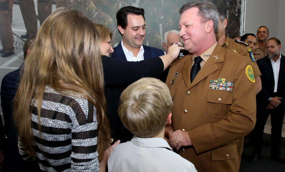 O governador Carlos Massa Ratinho Junior assina promoções e progressões das Forças de Segurança Pública. Foto: Jaelson Lucas/ANPr
