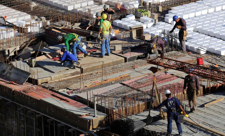 Paraná fecha o semestre com 40.022 empregos com carteira assinada. Foto: Arnaldo Alves/ANPr