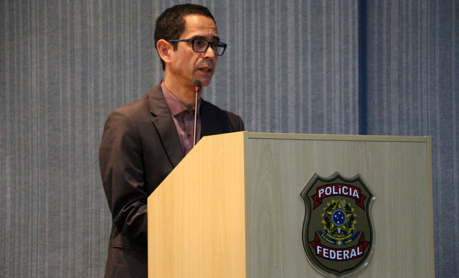 Simpósio de Operações Policiais Militares de Fronteira. Oficiais e praças de diversas unidades da Polícia Militar do Paraná, principalmente das especializadas, participam nesta quinta e sexta-feira (25 e 26), em Foz do Iguaçu, do 1º Simpósio de Operações Policiais Militares de Fronteira. Foto: Soldado Ismael Ponchio