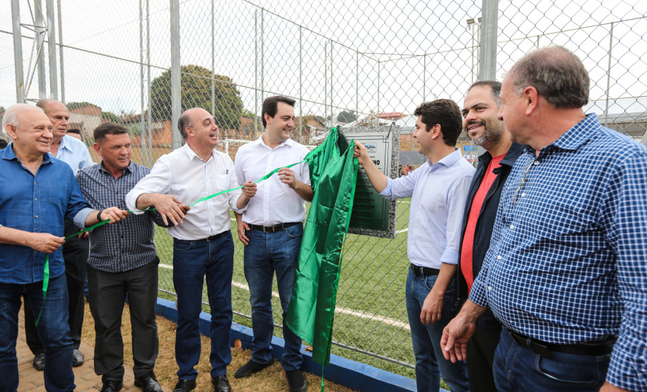 O governador Carlos Massa Ratinho Junior inaugurou nesta sexta-feira (26) em  Ivaiporã, no Vale do Ivaí, a unidade do projeto Meu Campinho implantada no município.   Ivaiporã, 26/07/2019 -Foto: Geraldo Bubniak/ANPr