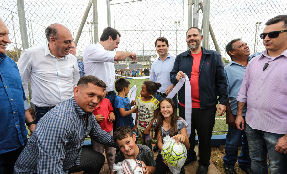 O governador Carlos Massa Ratinho Junior inaugurou nesta sexta-feira (26) em  Ivaiporã, no Vale do Ivaí, a unidade do projeto Meu Campinho implantada no município.   Ivaiporã, 26/07/2019 -Foto: Geraldo Bubniak/ANPr