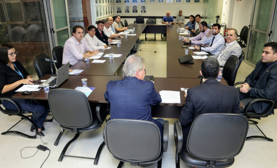 Tomaram posse nesta semana os novos membros do Conselho de Administração dos Portos do Paraná (Consad). O colegiado é responsável pela orientação geral dos negócios da empresa pública e composto por cinco integrantes. Foto: Claudio Neves/Portos do Paraná