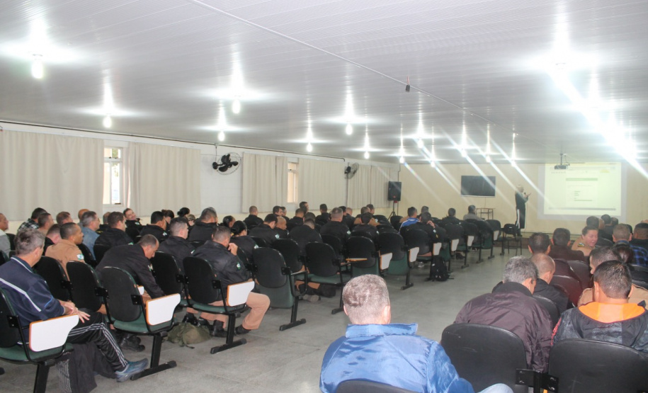 Escola Segura e Patrulha Escolar são temas de formação com policiais militares. Doto: PMPR