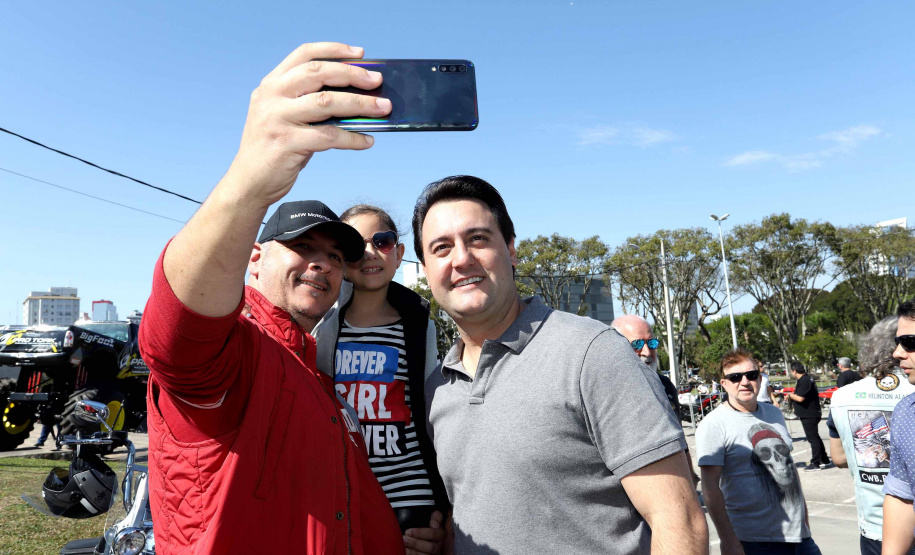 O governador Carlos Massa Ratinho Junior participou e deu as boas-vindas aos motoqueiros, presentes na benção em comemoração ao seu dia. Curitiba, 17-07-19.Foto: Arnaldo Alves / ANPr.