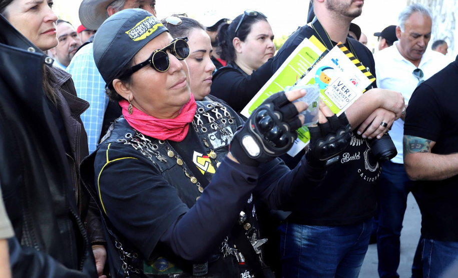 O governador Carlos Massa Ratinho Junior participou e deu as boas-vindas aos motoqueiros, presentes na benção em comemoração ao seu dia. Curitiba, 17-07-19.Foto: Arnaldo Alves / ANPr.