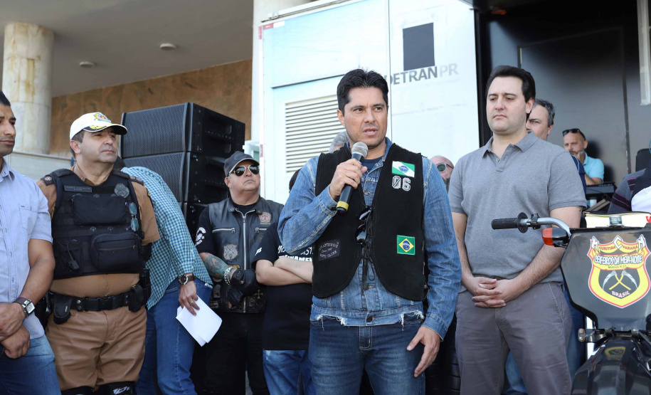 O governador Carlos Massa Ratinho Junior participou e deu as boas-vindas aos motoqueiros, presentes na benção em comemoração ao seu dia. Curitiba, 17-07-19.Foto: Arnaldo Alves / ANPr.