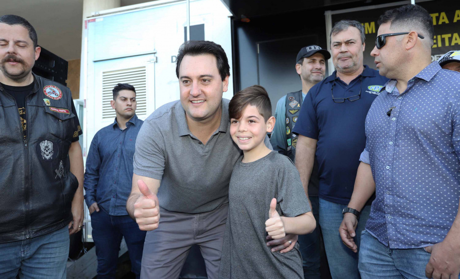 O governador Carlos Massa Ratinho Junior participou e deu as boas-vindas aos motoqueiros, presentes na benção em comemoração ao seu dia. Curitiba, 17-07-19.Foto: Arnaldo Alves / ANPr.