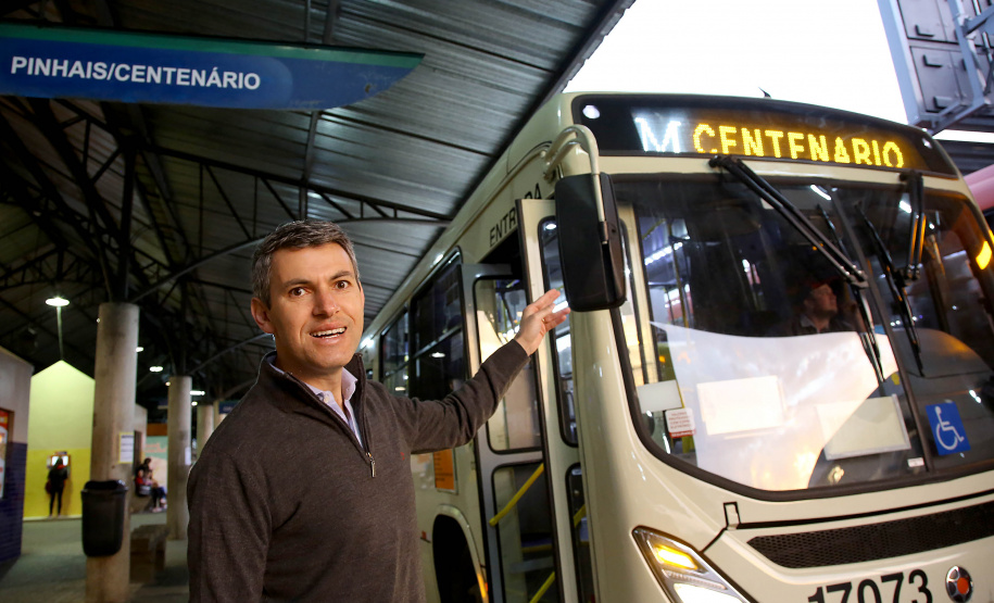 Segundo o presidente da Comec, Gilson Santos, essa linha era uma demanda reprimida de muito tempo da população da região. “Há uma economia no tempo muito expressiva, além, é claro, de um melhor atendimento para o usuário”, disse. “A determinação do governador Ratinho Junior é para termos um olhar atento para as pessoas”, afirmou.