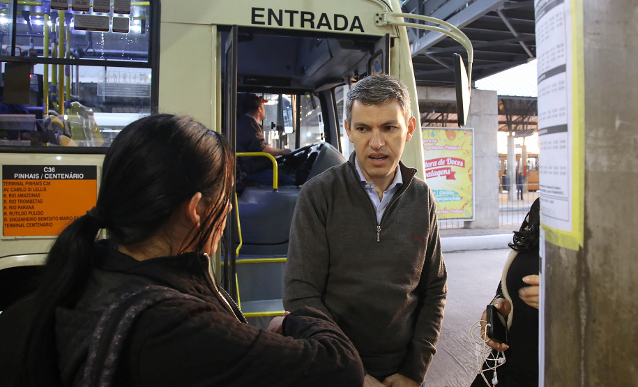 Segundo o presidente da Comec, Gilson Santos, essa linha era uma demanda reprimida de muito tempo da população da região. “Há uma economia no tempo muito expressiva, além, é claro, de um melhor atendimento para o usuário”, disse. “A determinação do governador Ratinho Junior é para termos um olhar atento para as pessoas”, afirmou.