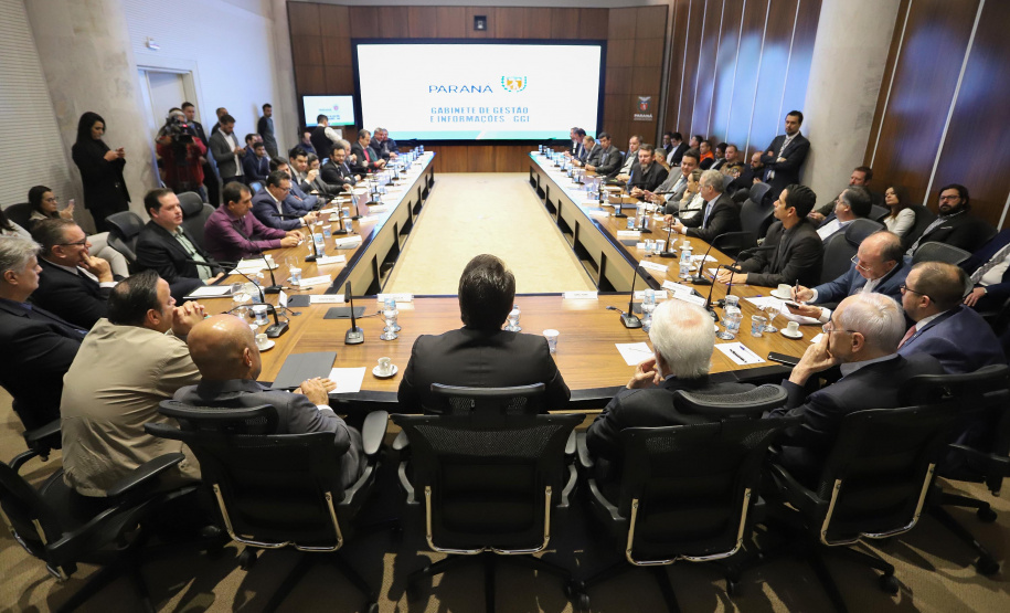 Governador Carlos Massa Ratinho Junior, participa da reunião com seu secretários.Curitiba, 30-07-19.Foto: Arnaldo Alves / ANPr.