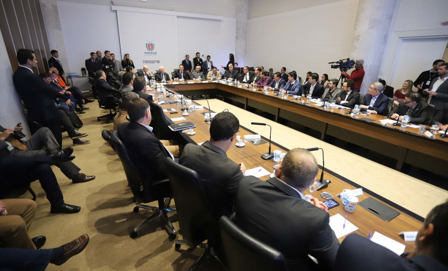 Governador Carlos Massa Ratinho Junior, participa da reunião com seu secretários.Curitiba, 30-07-19.Foto: Arnaldo Alves / ANPr.