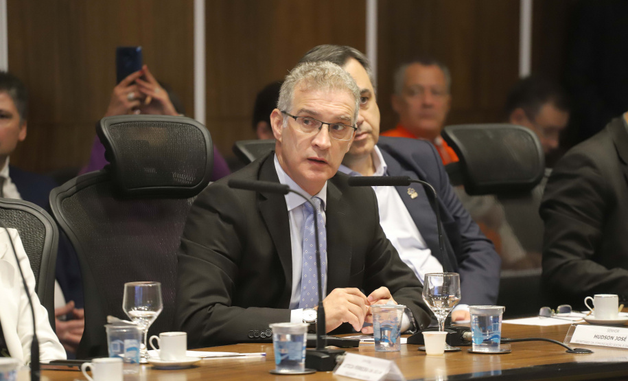 Governador Carlos Massa Ratinho Junior, participa da reunião com seu secretários. N/F: secretário de Comunicação e Cultura, Hudson José.Curitiba, 30-07-19.Foto: Arnaldo Alves / ANPr.
