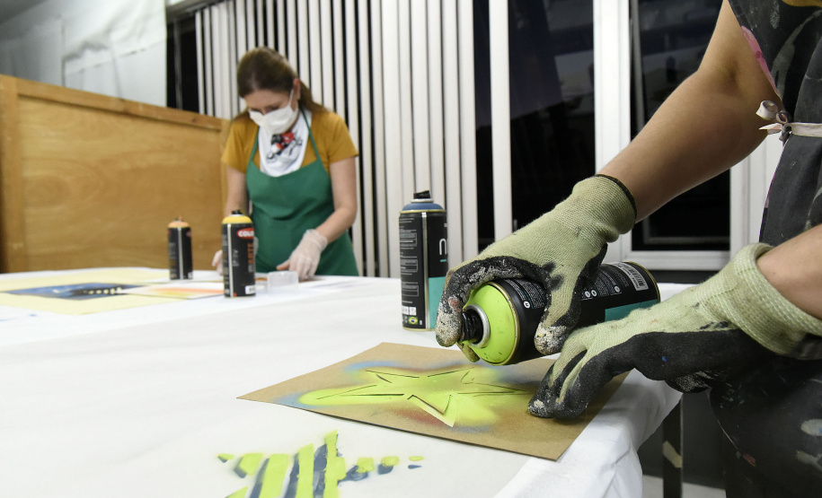 Essa é a última semana de inscrições para quem quiser participar dos cursos de arte do 2º semestre da Academia Andersen, espaço de oficinas do Museu Casa Alfredo Andersen (MCAA). As matrículas podem ser feitas até esta sexta-feira (2). As aulas iniciam na segunda-feira (5).Foto: Kraw penas/SEEC