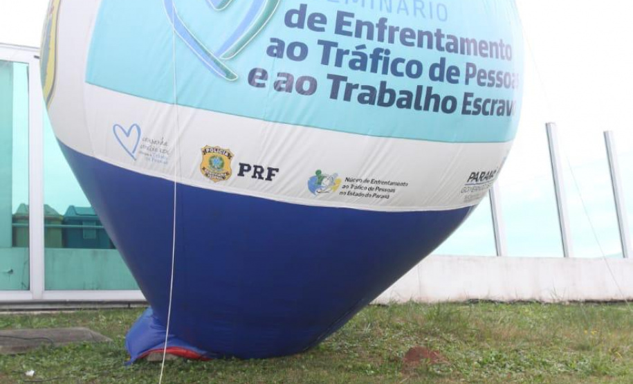 O secretário da Justiça, Família e Trabalho, Ney Leprevost, propôs a adoção de ações permanentes no combate ao tráfico de seres humanos no Brasil. A declaração foi dada nesta terça-feira (30/07), durante o 3º Seminário de Enfrentamento ao Tráfico de Pessoas e ao Trabalho Escravo, realizado pela Sejuf em parceria com a Polícia Rodoviária Federal (PRF-PR) em alusão ao Dia Mundial de Combate ao Tráfico de Pessoas. Foto:Divulgação/SEJUF