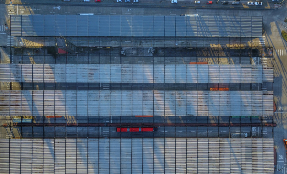 Os moradores de Araucária ganharam uma nova ligação de ônibus com Curitiba. Atendendo a uma reivindicação antiga dos moradores, a linha Vila Juliana foi estendida até o bairro Campina da Barra, na cidade da região metropolitana. Foto: José Fernando Ogura/ANPr