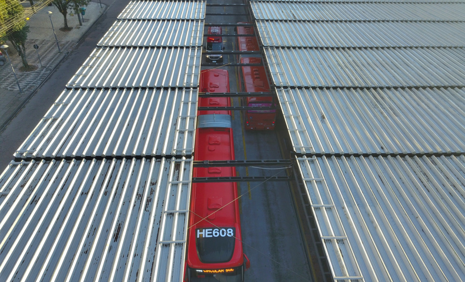 Os moradores de Araucária ganharam uma nova ligação de ônibus com Curitiba. Atendendo a uma reivindicação antiga dos moradores, a linha Vila Juliana foi estendida até o bairro Campina da Barra, na cidade da região metropolitana. Foto: José Fernando Ogura/ANPr