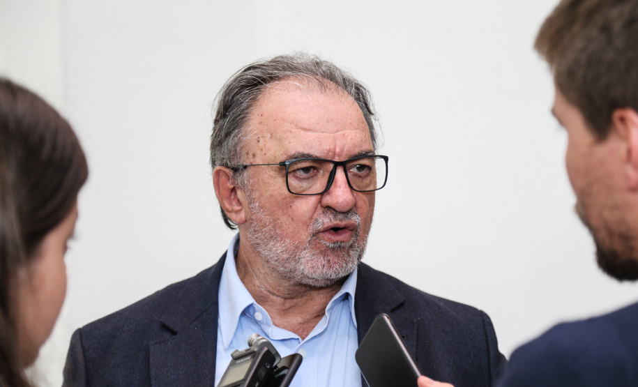 Luiz Claudio Costa, prefeito de Balsa Nova e presidente do consórcio Paraná Cidade. O governador Carlos Massa Ratinho Junior assina nesta quarta-feira (31), no Palácio Iguaçu, em Curitiba, convênio com o Consórcio Paraná Saúde para repasse de recursos destinados à compra de medicamentos. Os medicamentos são para a Farmácia Paraná, que faz parte do sistema público de saúde e atende gratuitamente a população pelo SUS. Curitiba, 31/07/2019 -Foto: Geraldo Bubniak/ANPr