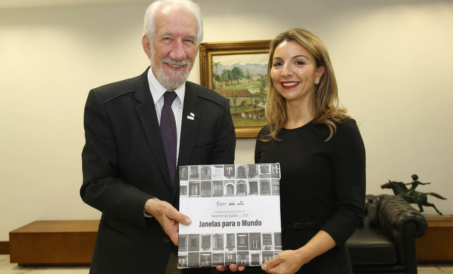 O vice-governador Darci Piana se reuniu nesta sexta-feira (2), no Palácio Iguaçu, com representantes da Corporação de Investimento Privado no Exterior (OPIC, da sigla em inglês) com interesse em investir em projetos do Estado