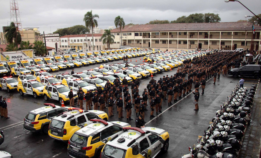 02-08-2019 Polícia Militar deflagra Operação 100 com mais de 500 policiais e 165 viaturas em Curitiba Curitiba, 02 de agosto de 2019. Polícia Militar deflagra Operação 100 com mais de 500 policiais e 165 viaturas em Curitiba.